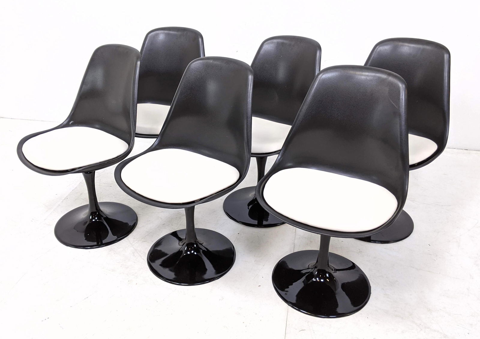 6pc Eero Saarinen style Plastic Tulip Chairs. (1 of 16)