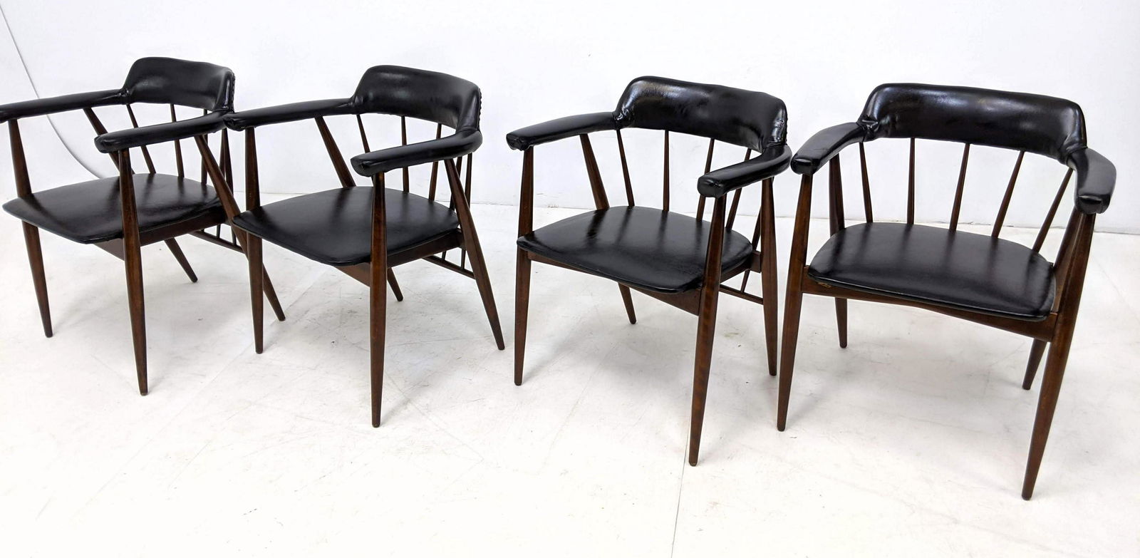 4 BAUMRITTER American Modern Walnut Spindle Arm Chairs. (1 of 10)