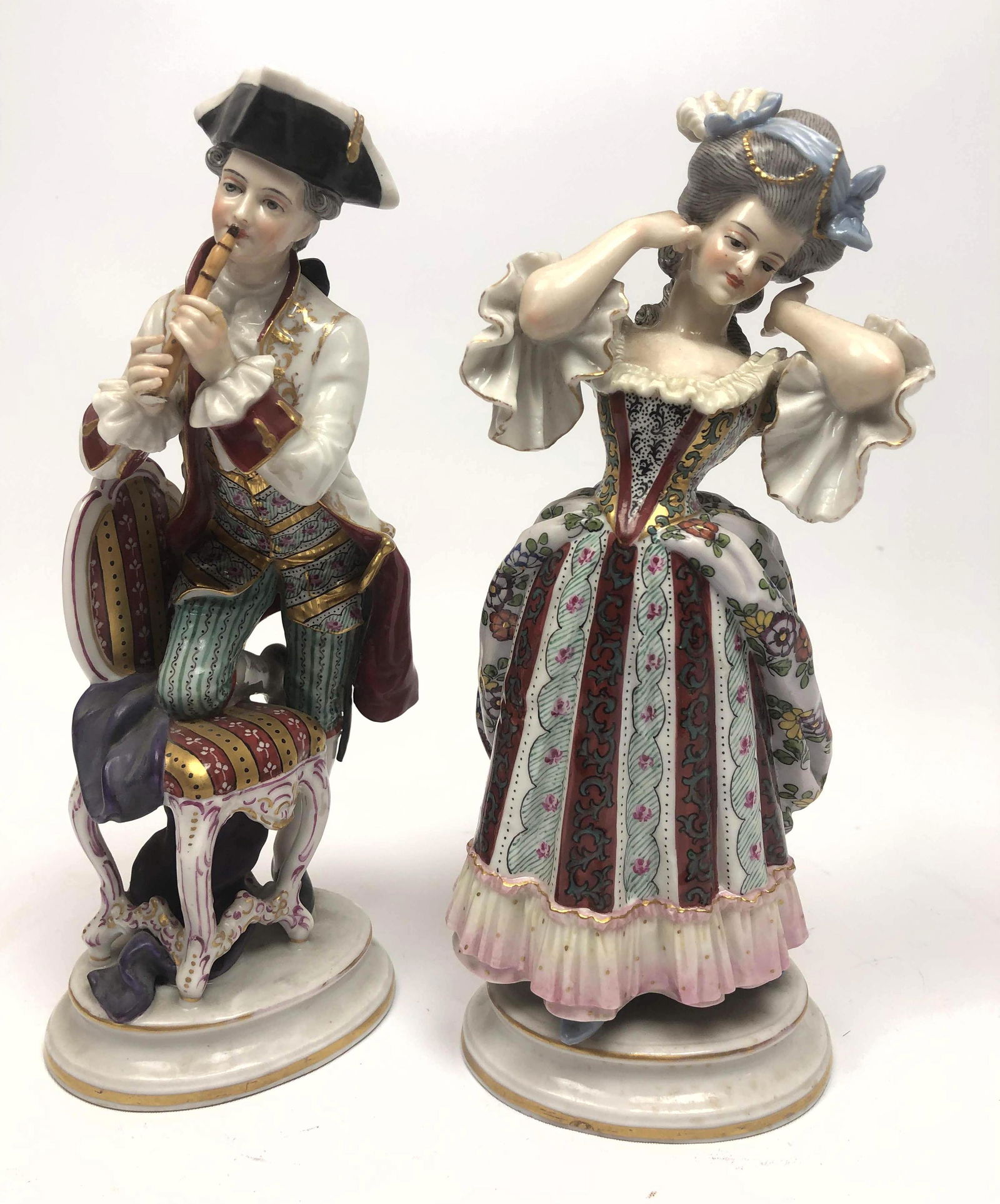 Pr Porcelain ROYAL VIENNA Figures. Man and woman in Fre (1 of 15)