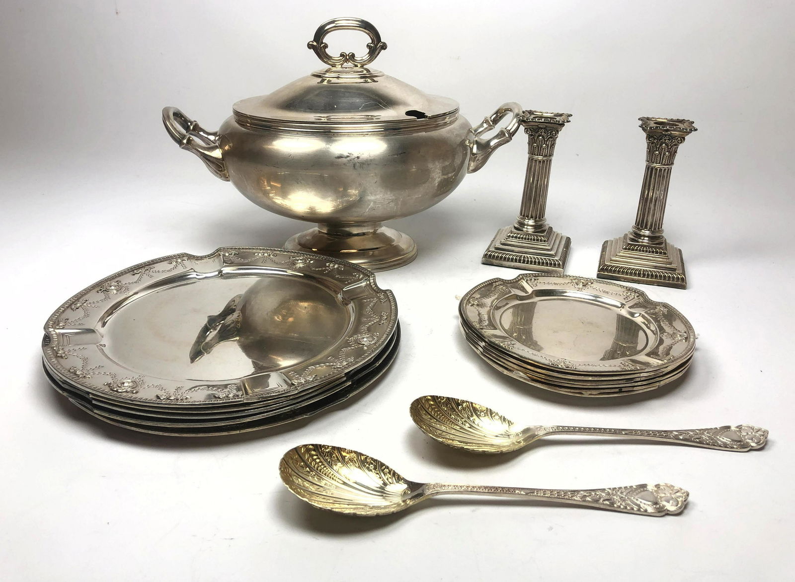 17pc Silver Plate Set incl. Soup Tureen. Weighted cand (1 of 10)
