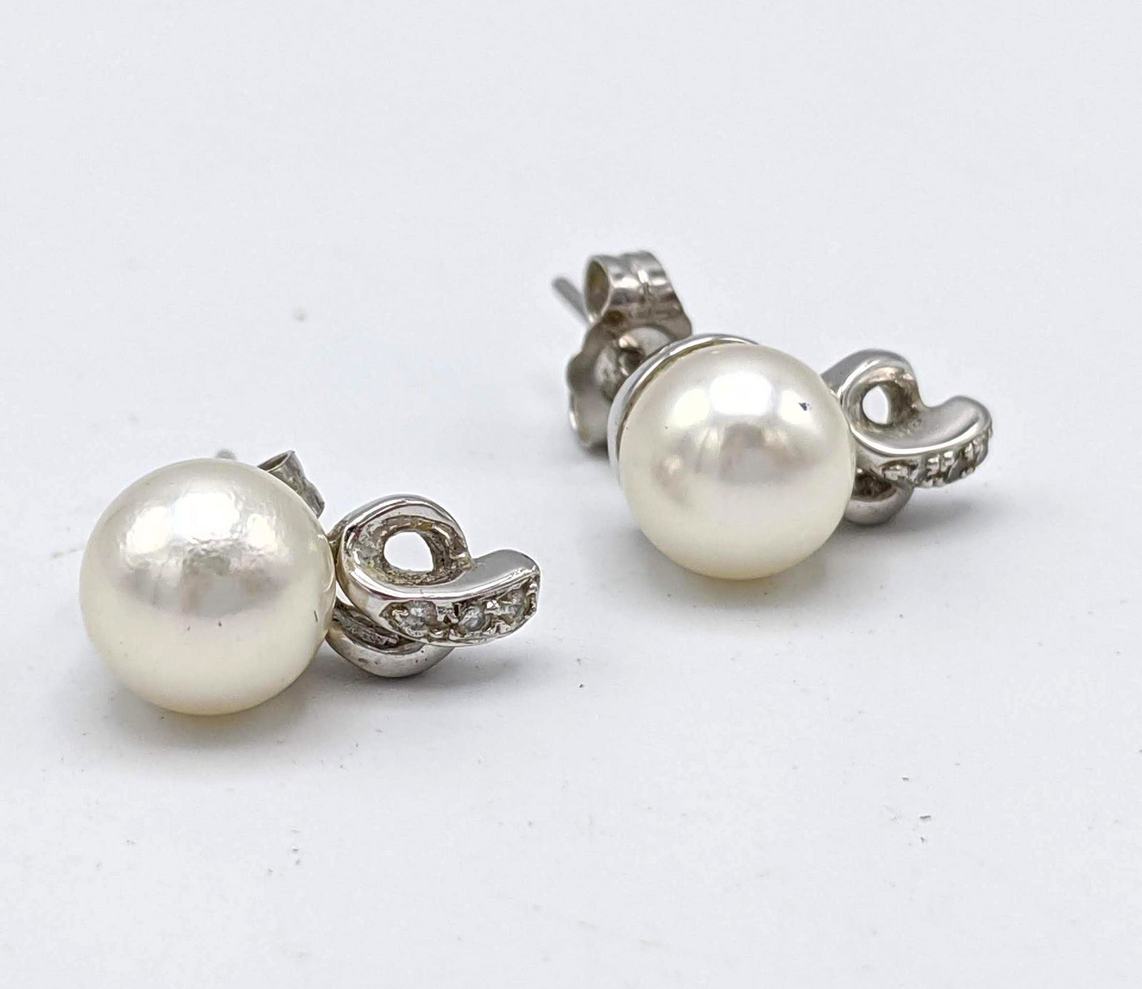 Pr 14k White Gold Pearl Diamond Earrings. Post stud ear (1 of 6)