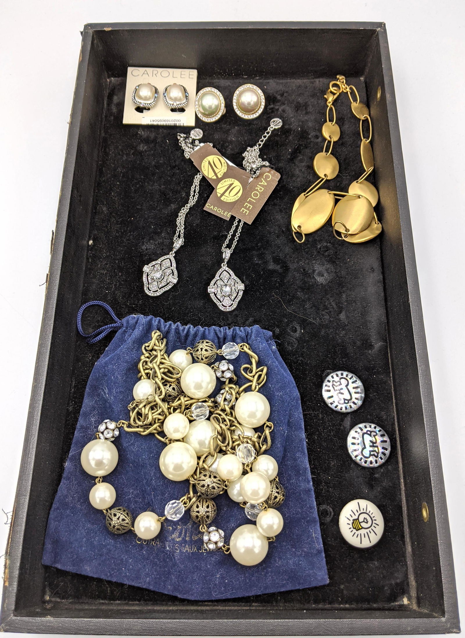 11pc KEITH HARING, CAROLEE Jewelry Lot. 3 Keith Haring (1 of 8)