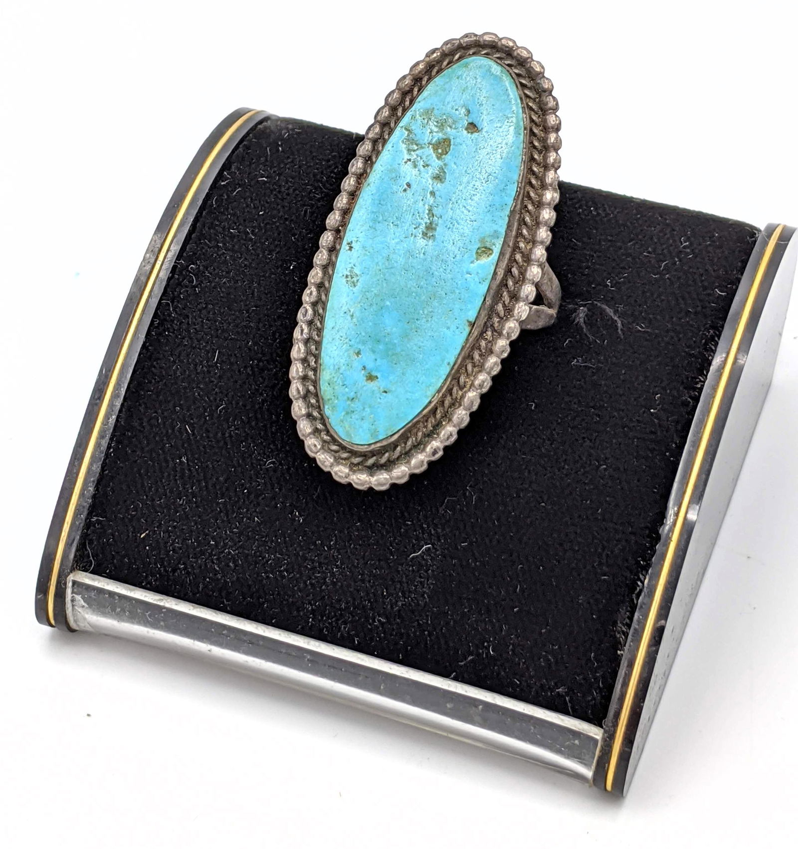 Large Native American Indian Oval Turquoise Silver Ring (1 of 6)