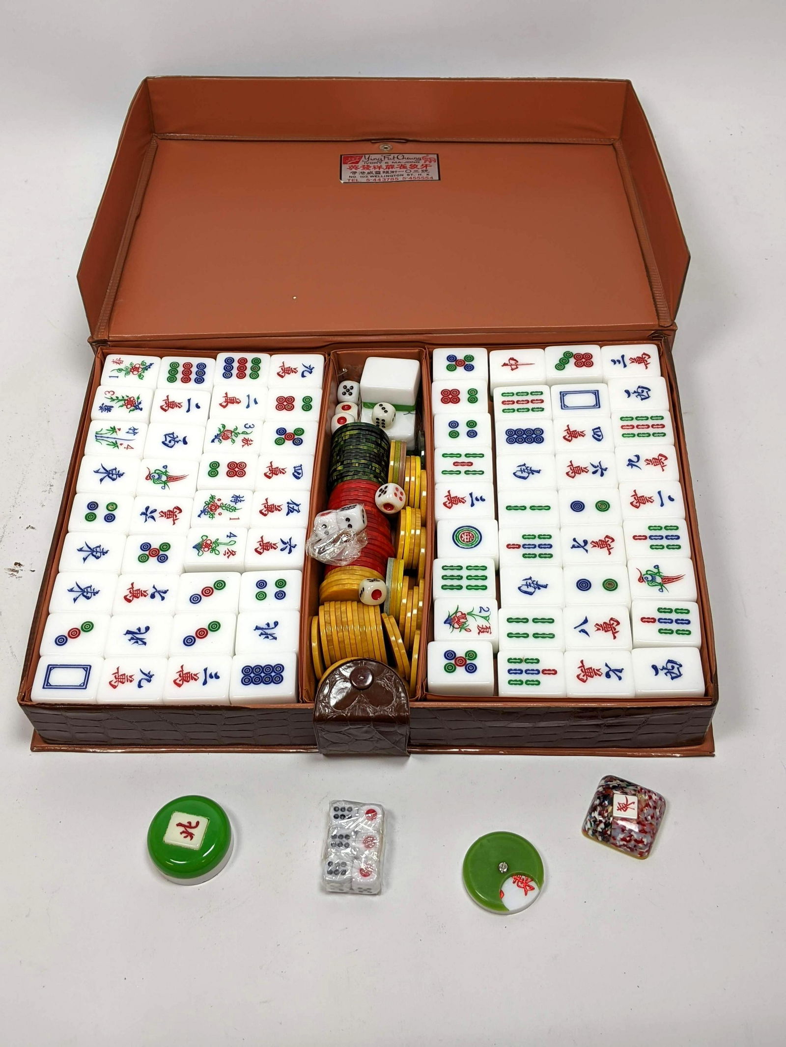 1970s Cheung Mahjongg Set. Bakelite pieces in faux viny (1 of 12)