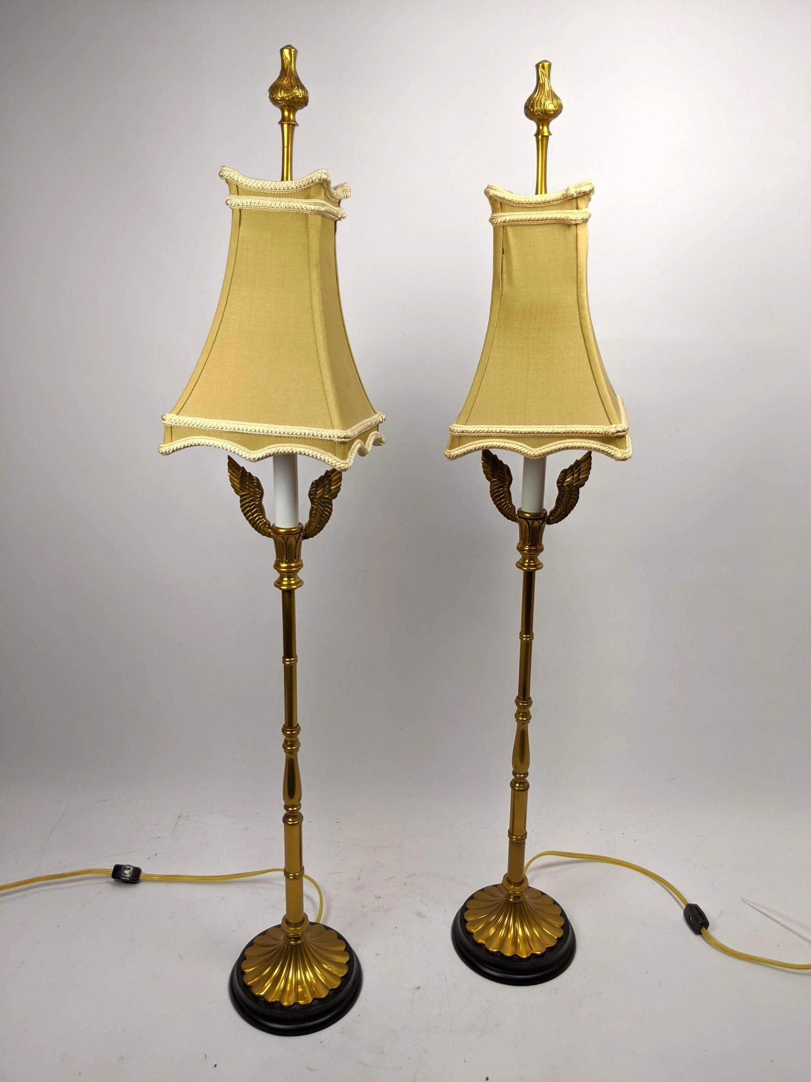 Pr Chelsea House Tall Decorator Brass Table Lamps. Wing (1 of 15)