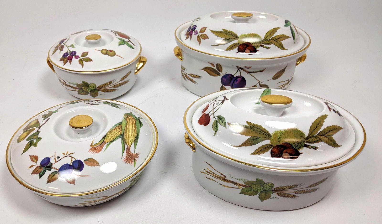 ROYAL WORCESTER "Evesham" Serving Dishes. Incl. 2 oval (1 of 20)