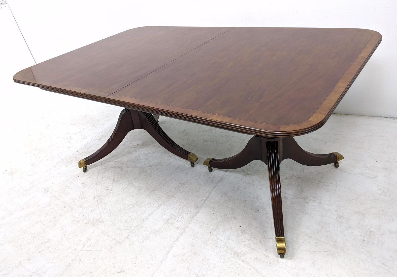 BAKER Large Dining Table. Collector Edition. Banded bor (1 of 16)