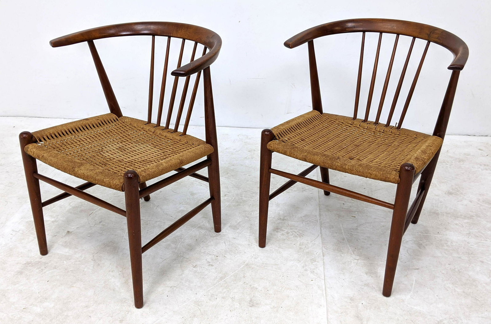 Pr Hans Wegner Style  Wishbone Arm Chairs. Decorative j (1 of 14)