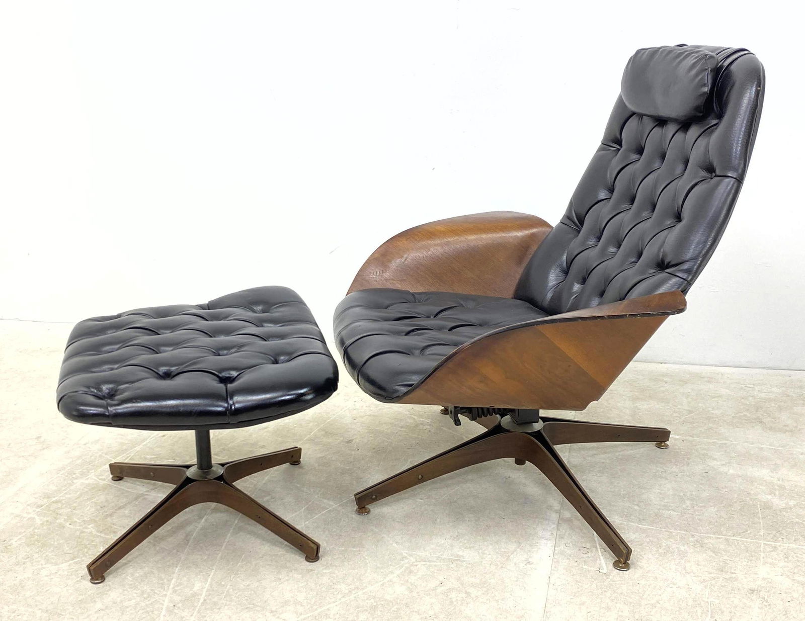 George Mulhauser Mr. lounge Chair and Ottoman. Plycraf: George Mulhauser Mr. lounge Chair and Ottoman. Plycraft Label.-- Dimensions: H: 38 inches: W: 36 inches: D: 35 inches ---