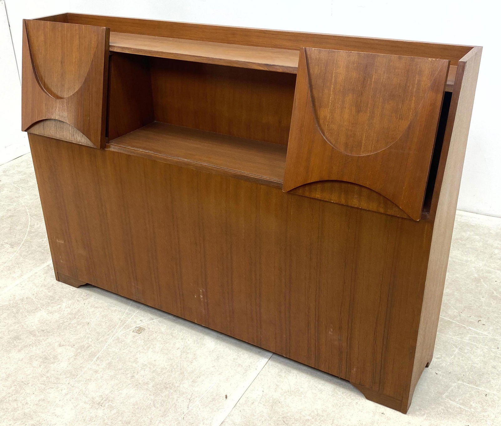 Custom Brasilia Style Bookcase Headboard in Teak. (1 of 11)
