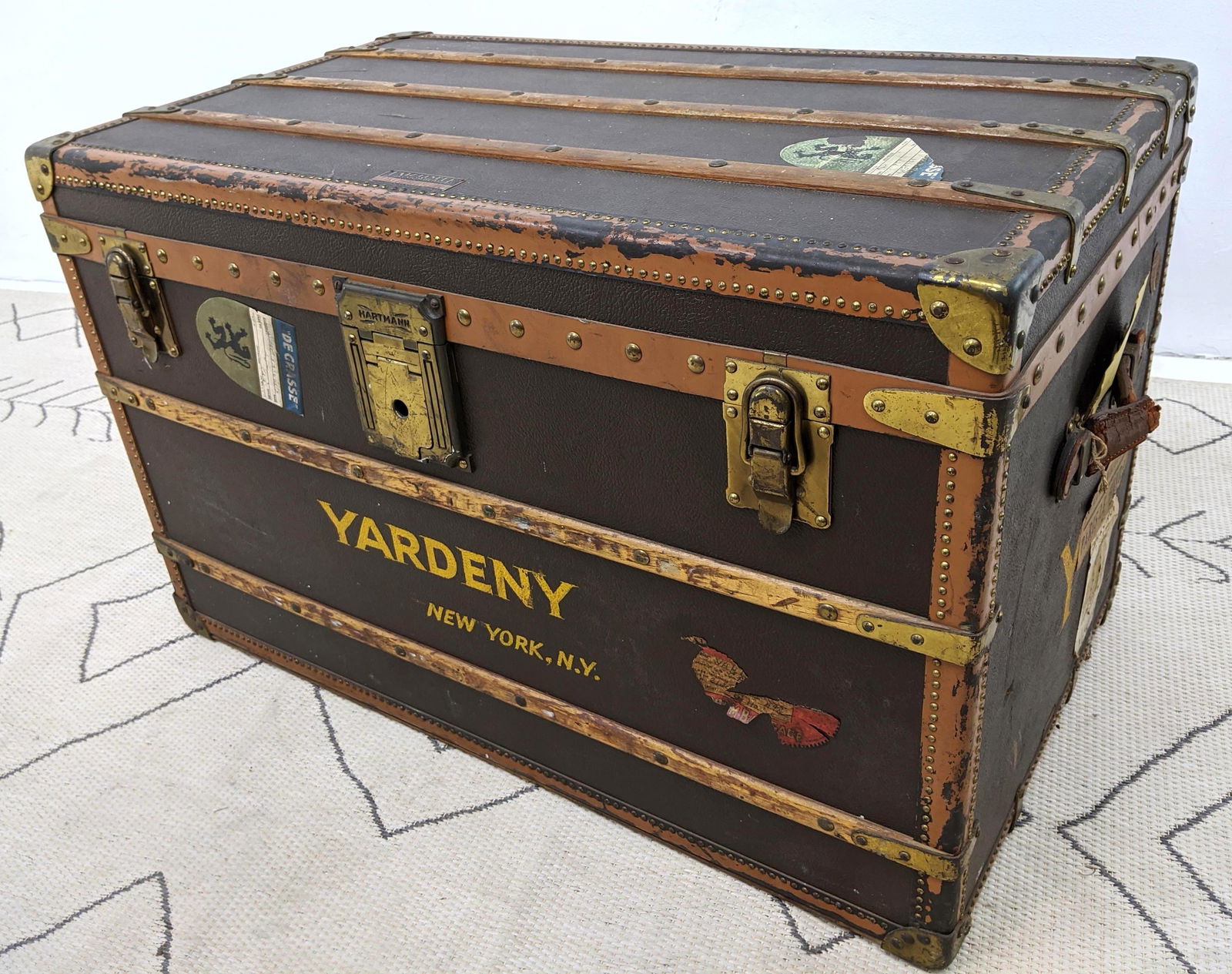 Nice Vintage Hartmann Steamer Trunk.  Leather and wood (1 of 12)