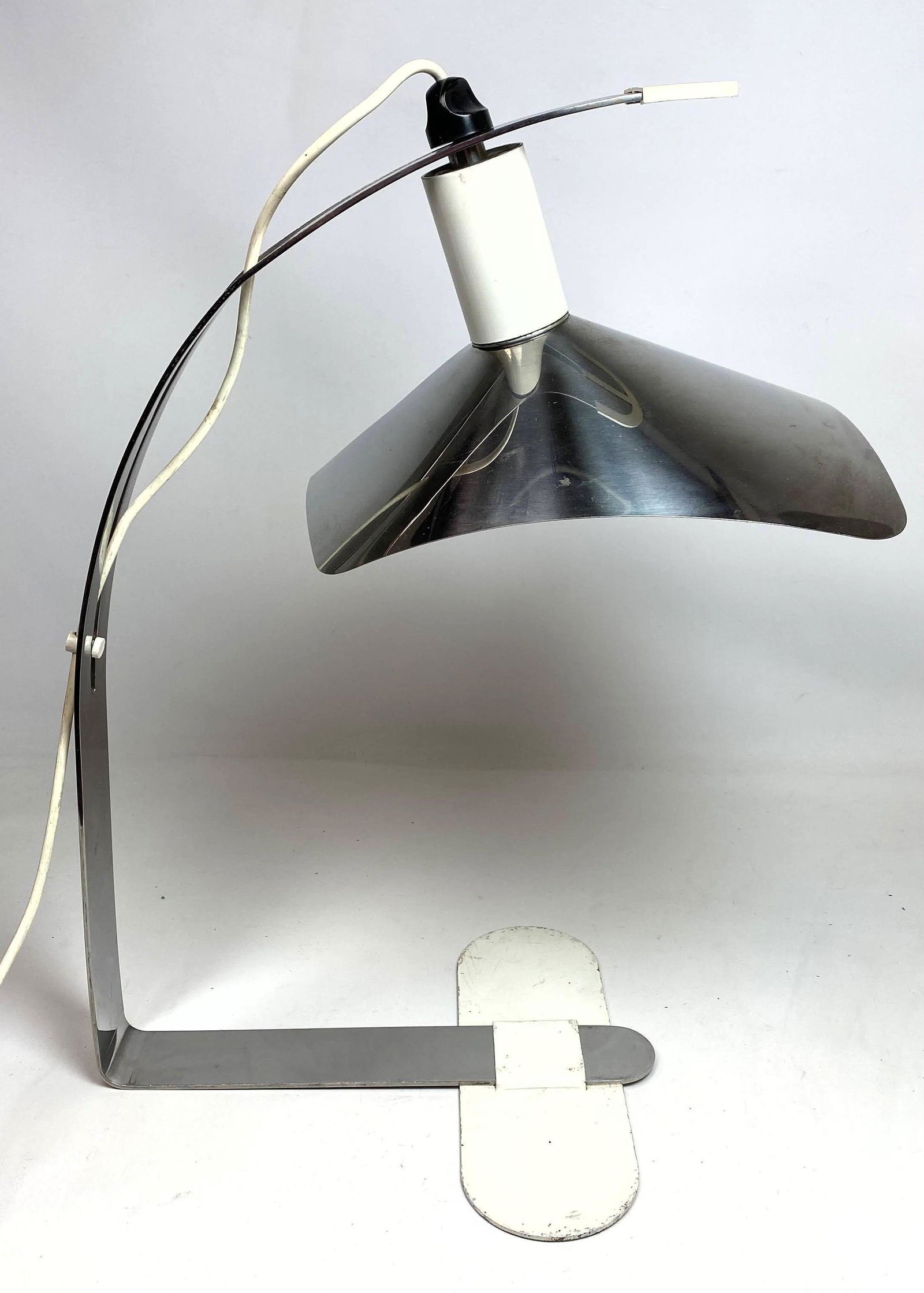 LUCI  Corolla Chrome and Steel Table Lamp.  GRIGNANI Ma (1 of 9)