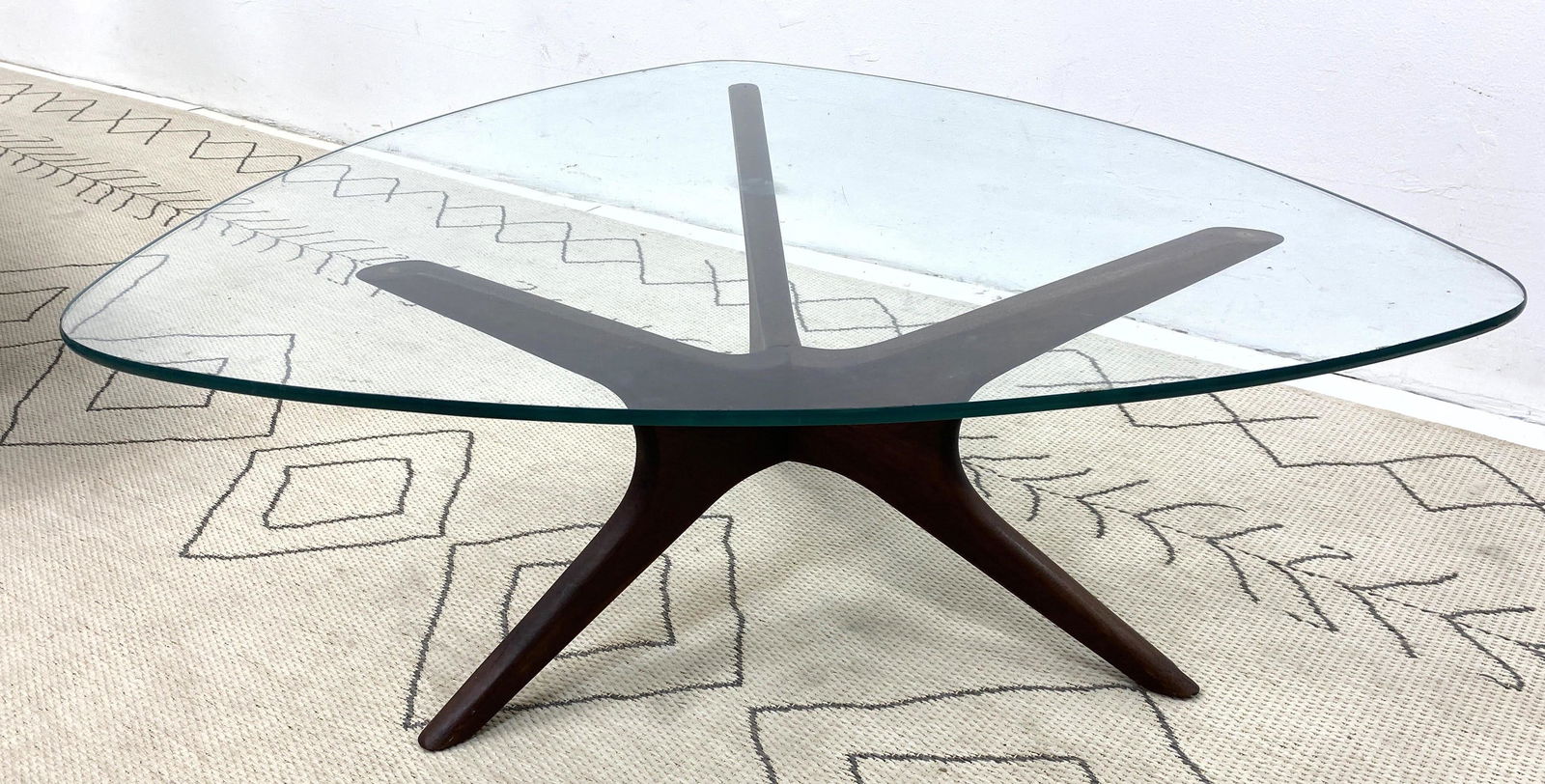 Adrian Pearsall Triangle Coffee Cocktail Table. America (1 of 7)