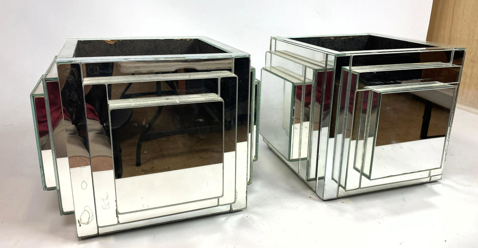 Pair Ello Style Mirrored Planter Boxes Cachepot. Steppe (1 of 7)
