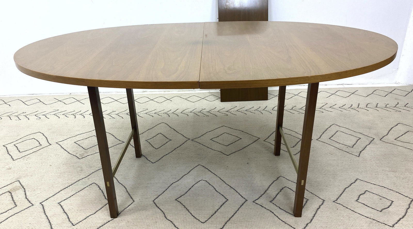 Paul McCobb Calvin Oval Dining Table. American Modern W (1 of 10)
