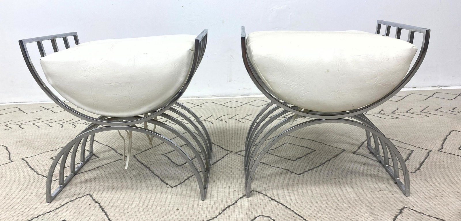 Pair MILO BAUGHMAN THAYER COGGIN U Shaped Benches (1 of 6)