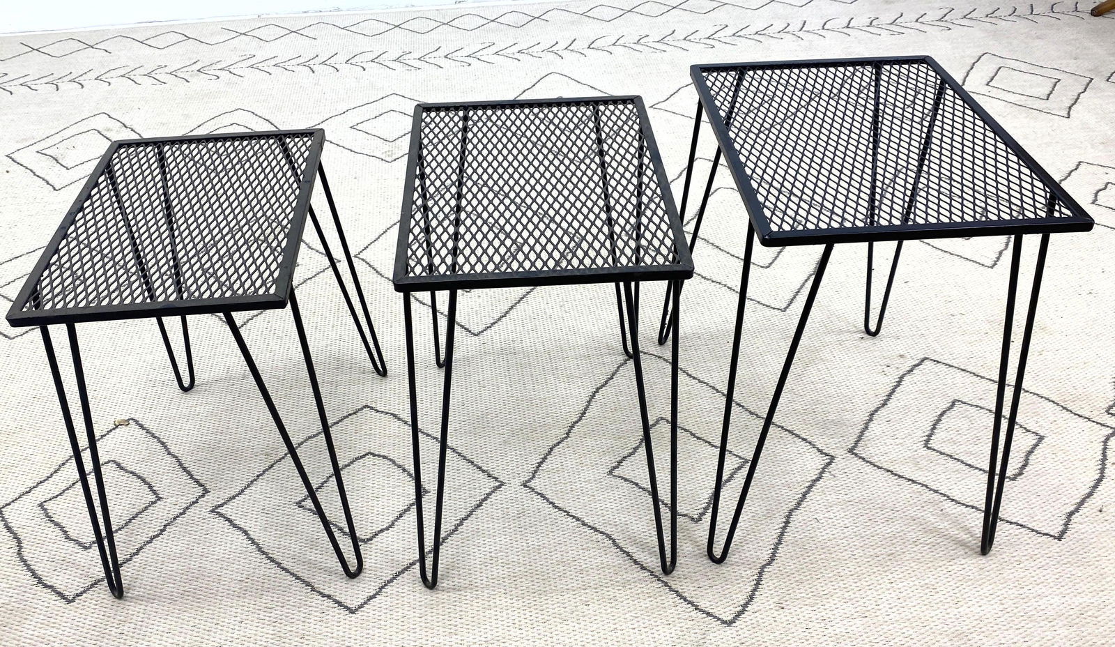 Set 3 Iron Mesh Nesting Side Tables with Hairpin Iron L (1 of 6)