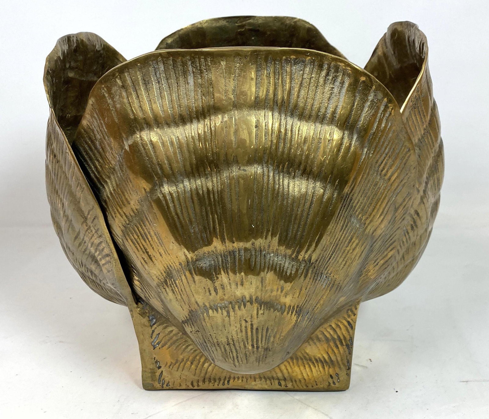 Solid Brass Shell Form Planter. Unmarked. (1 of 6)