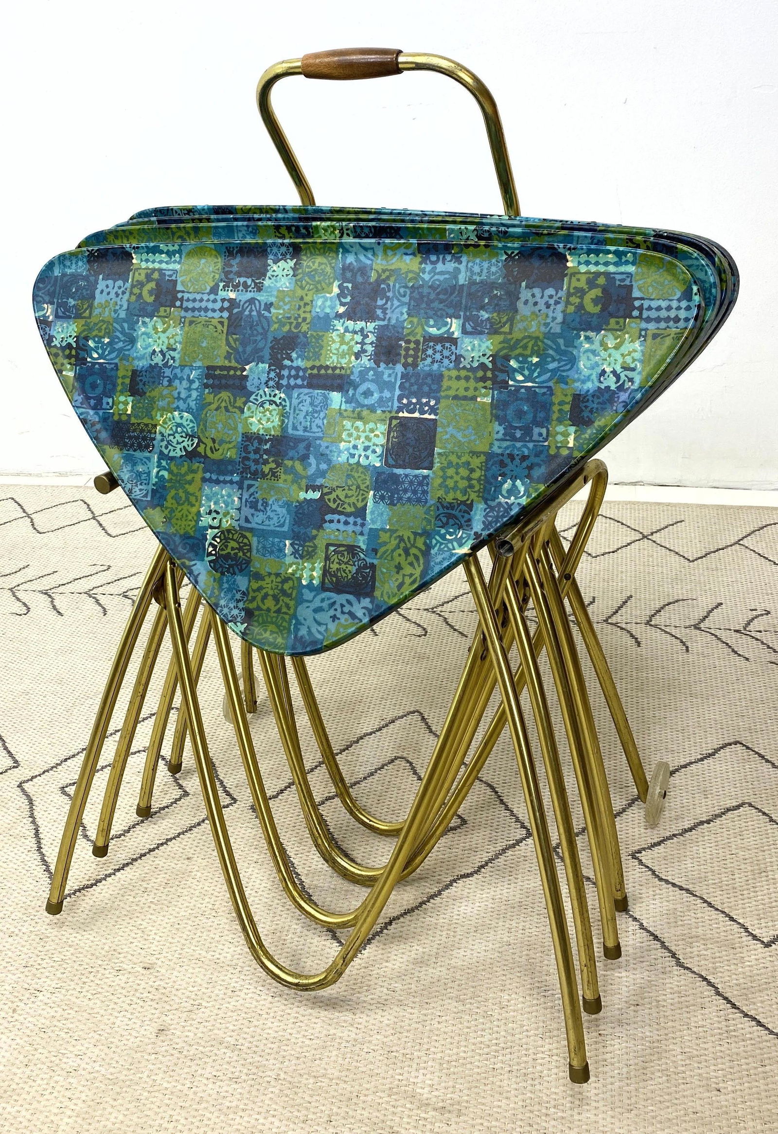 Colorful Cal Dak Tv Folding Tray Tables. Triangle Table
