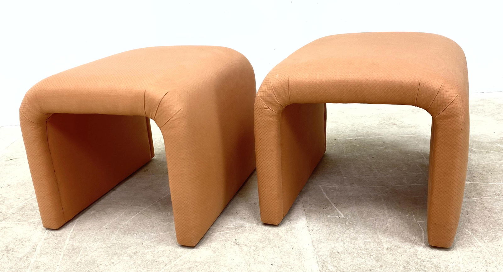 Pair Sherrill Furniture U Shaped Benches Stools. Peach (1 of 8)