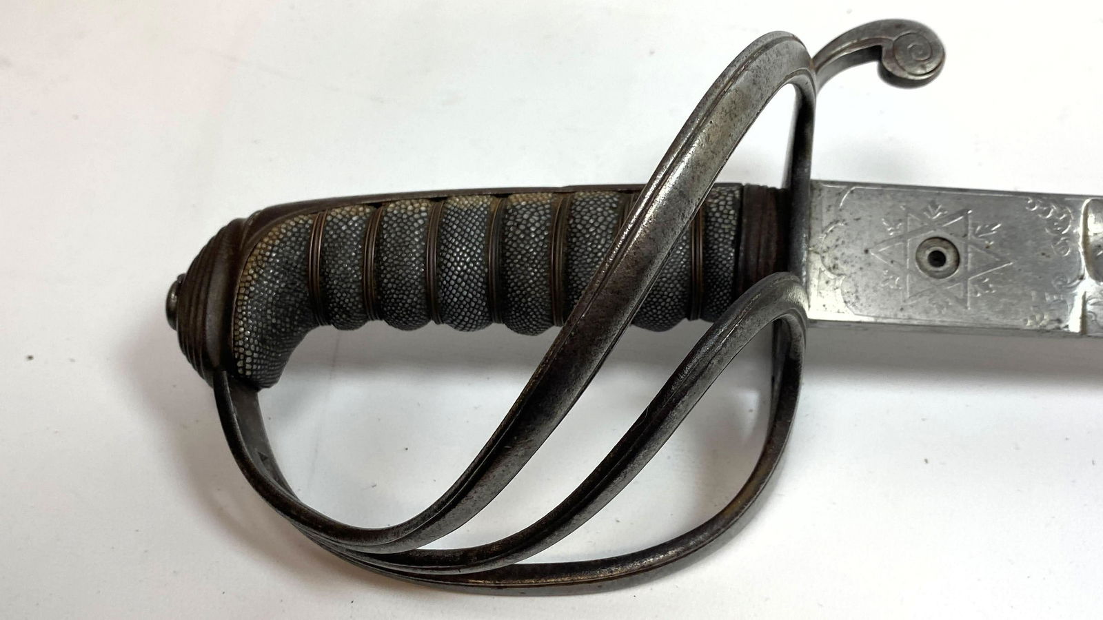 DEANNE and Son London Bridge officers Sword. (1 of 10)