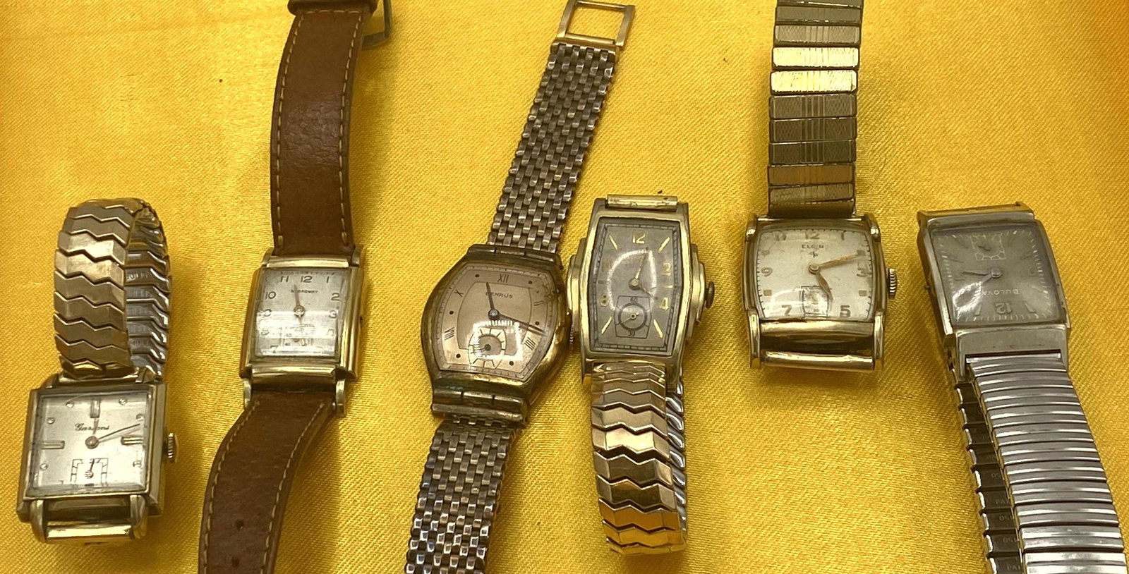 Lot 6pc Watches. ELGIN,GARSONS, BULOVA, BENRUS, BROADWA: Lot 6pc Watches. ELGIN,GARSONS, BULOVA, BENRUS, BROADWAY Mens Vintage Watches. Some 10K Gold Fill or RGP. -- Dimensions: --- US Shipping charge: $15 Plus insurance at a rate of $1 per hundred.