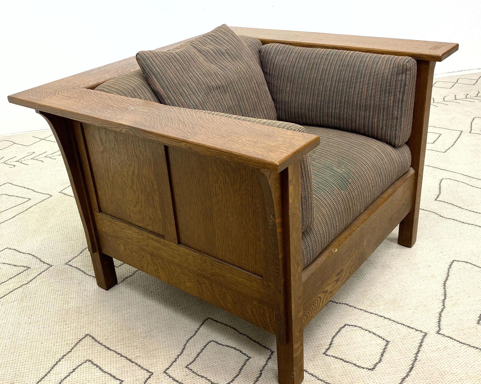 STICKLEY Mission Oak Cube Chair. Branded and Metal Tag. (1 of 10)