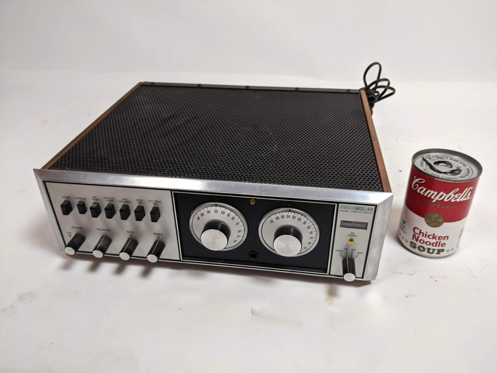 KLH Model Twenty Seven Stereo Reciever Amplifier.: KLH Model Twenty Seven Stereo Reciever Amplifier.-- Dimensions: ---