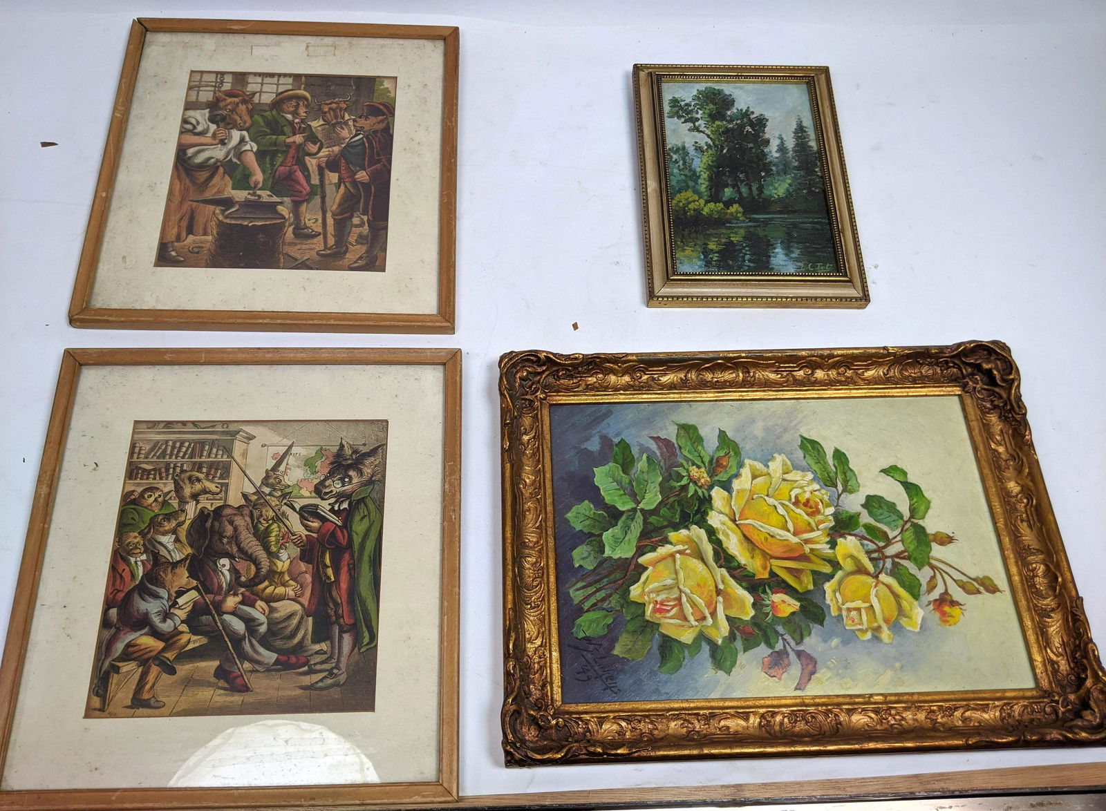 4pcs Art.  2 Animal Prints and 2 small Oil Paintings. (1 of 12)