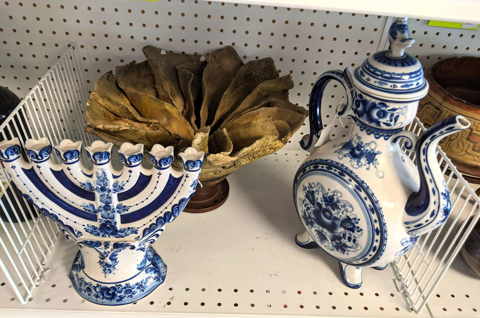 3pcs Lot Blue and White Pottery sculpture as is. (1 of 6)