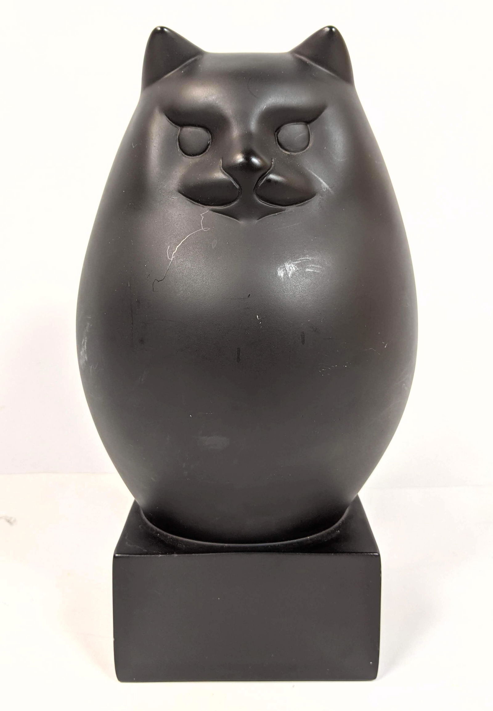 R H RECCHIA Cast Resin Fat Cat Sculpture. Black finish. (1 of 10)