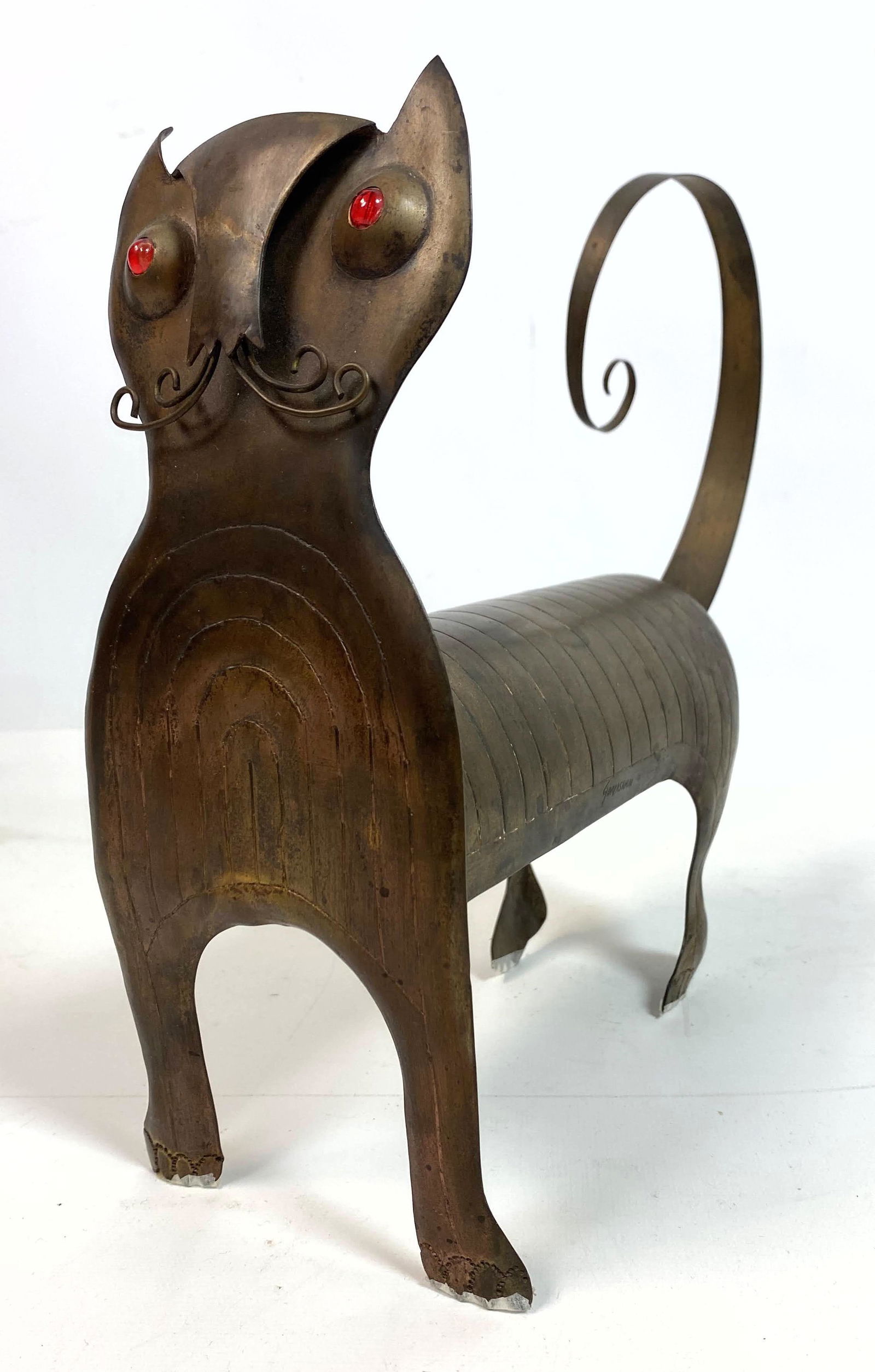OSWALDO GUAYASAMIN Modernist Figural Brass Cat Sculptur (1 of 9)