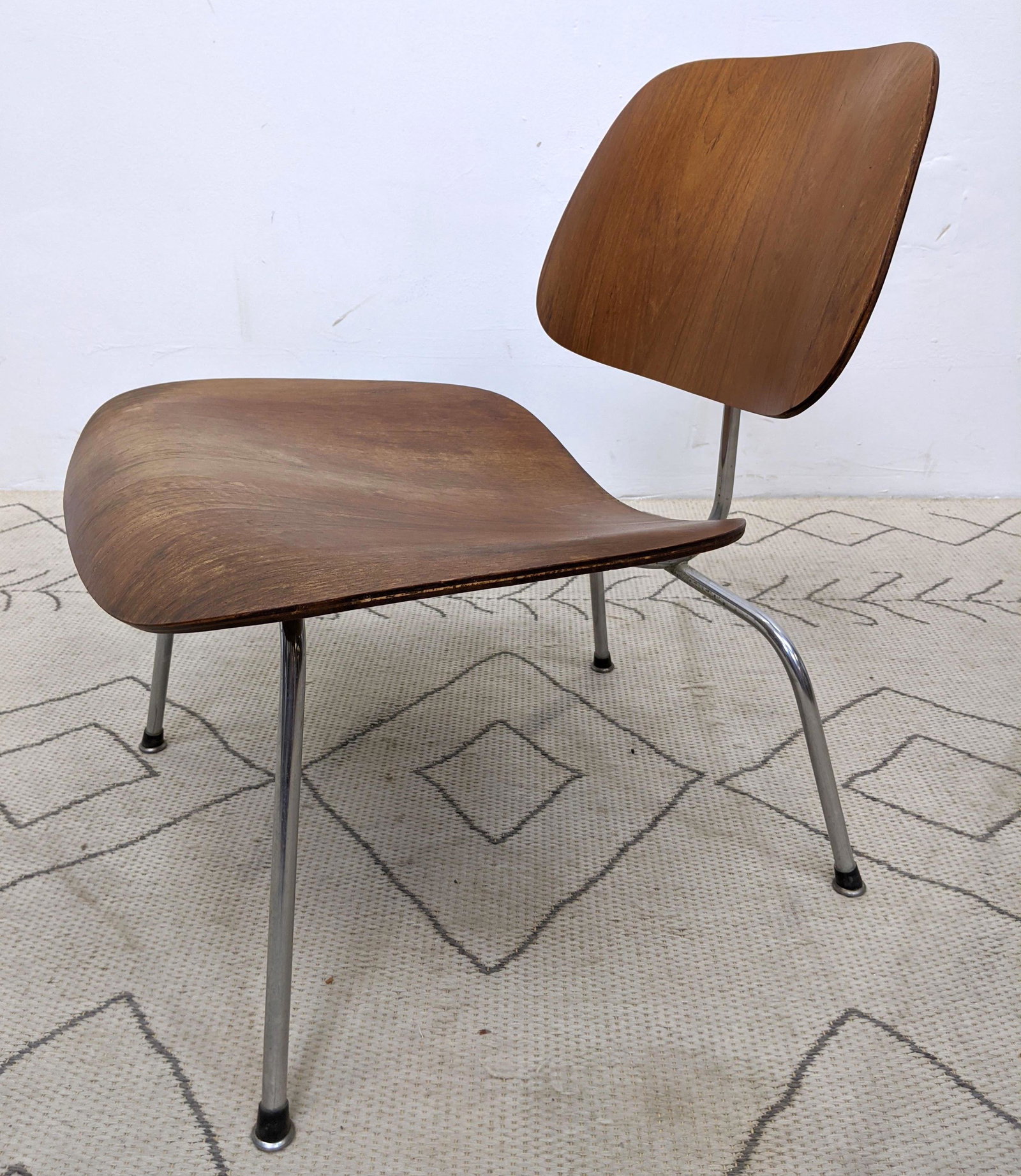 Charles Eames Herman Miller LCM Lounge Chair. (1 of 8)