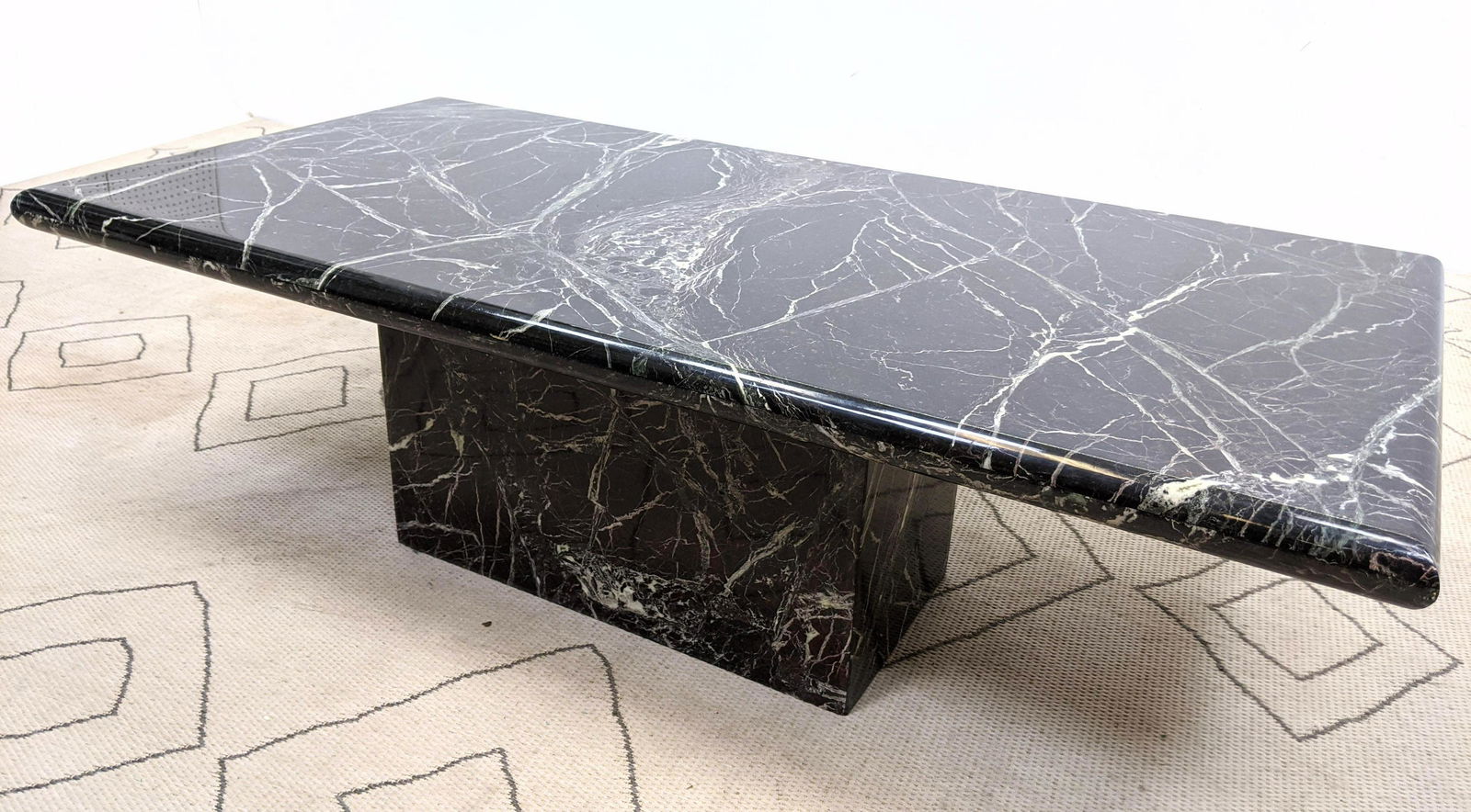 Decorator Black Marble Coffee Cocktail Table with White (1 of 7)