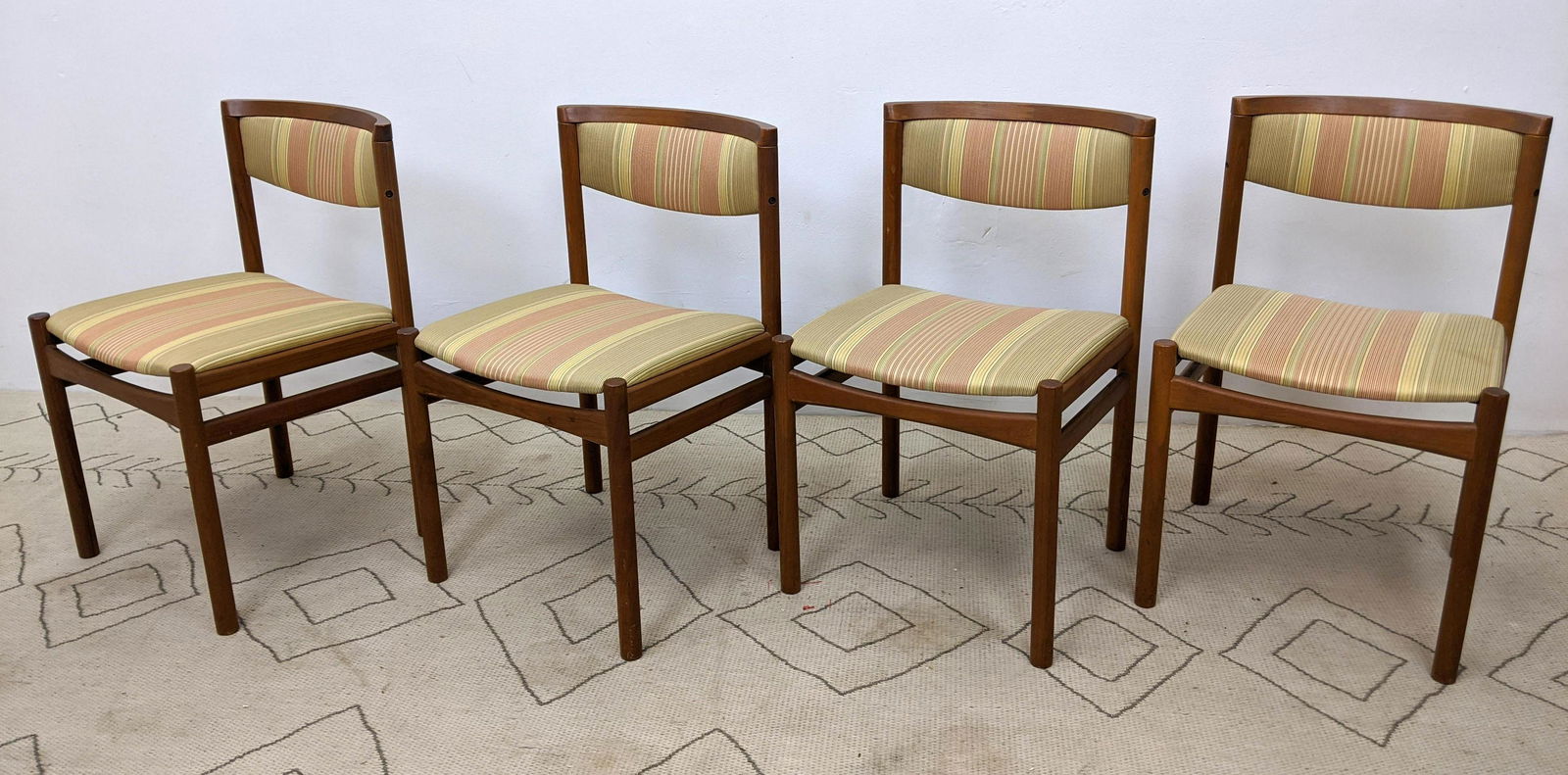 Set 4 Danish Modern Teak Dining Chairs. Upholstered sea (1 of 15)