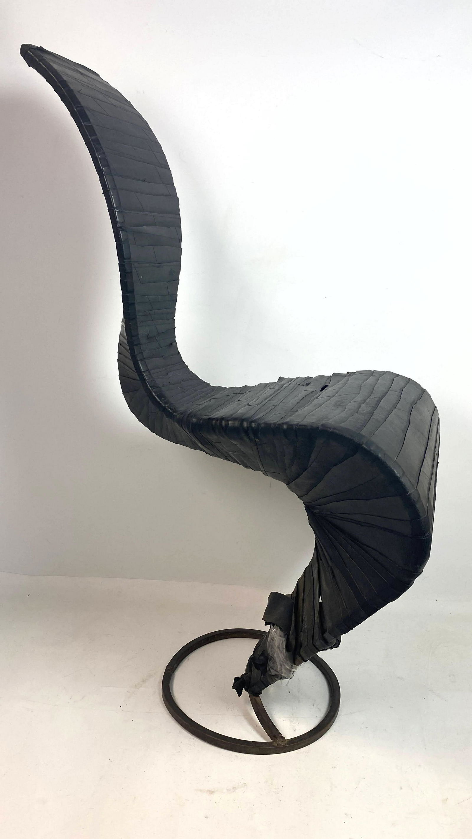 TOM DIXON Rubber and Iron S Chair. Wave form. Bicycle t (1 of 6)