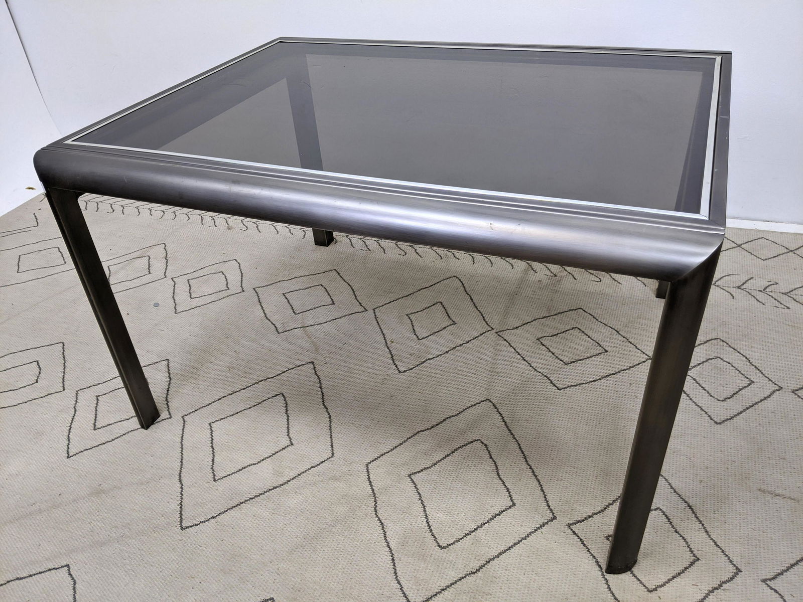 DESIGN INSTITUTE OF AMERICA Dining Table. Alfie Extensi (1 of 9)