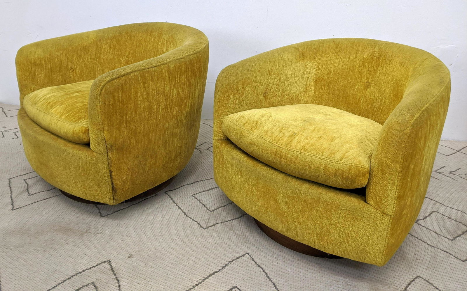 Pair MILO BAUGHMAN Swivel Lounge Chairs.  Swivel and Ro (1 of 12)