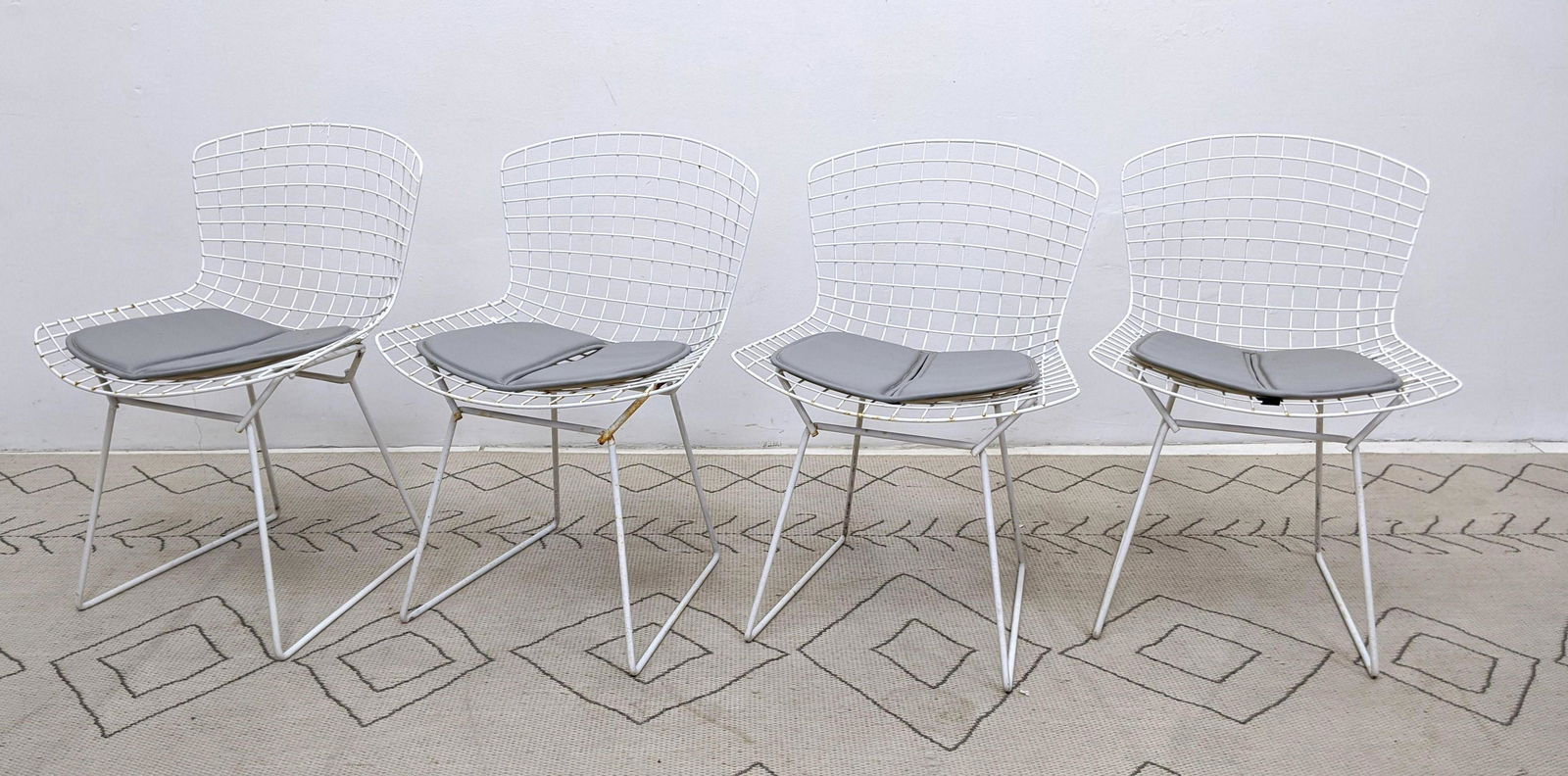 Set 4 Bertoia Vinyl Side Chairs with Gray Cushions.  Wh (1 of 8)