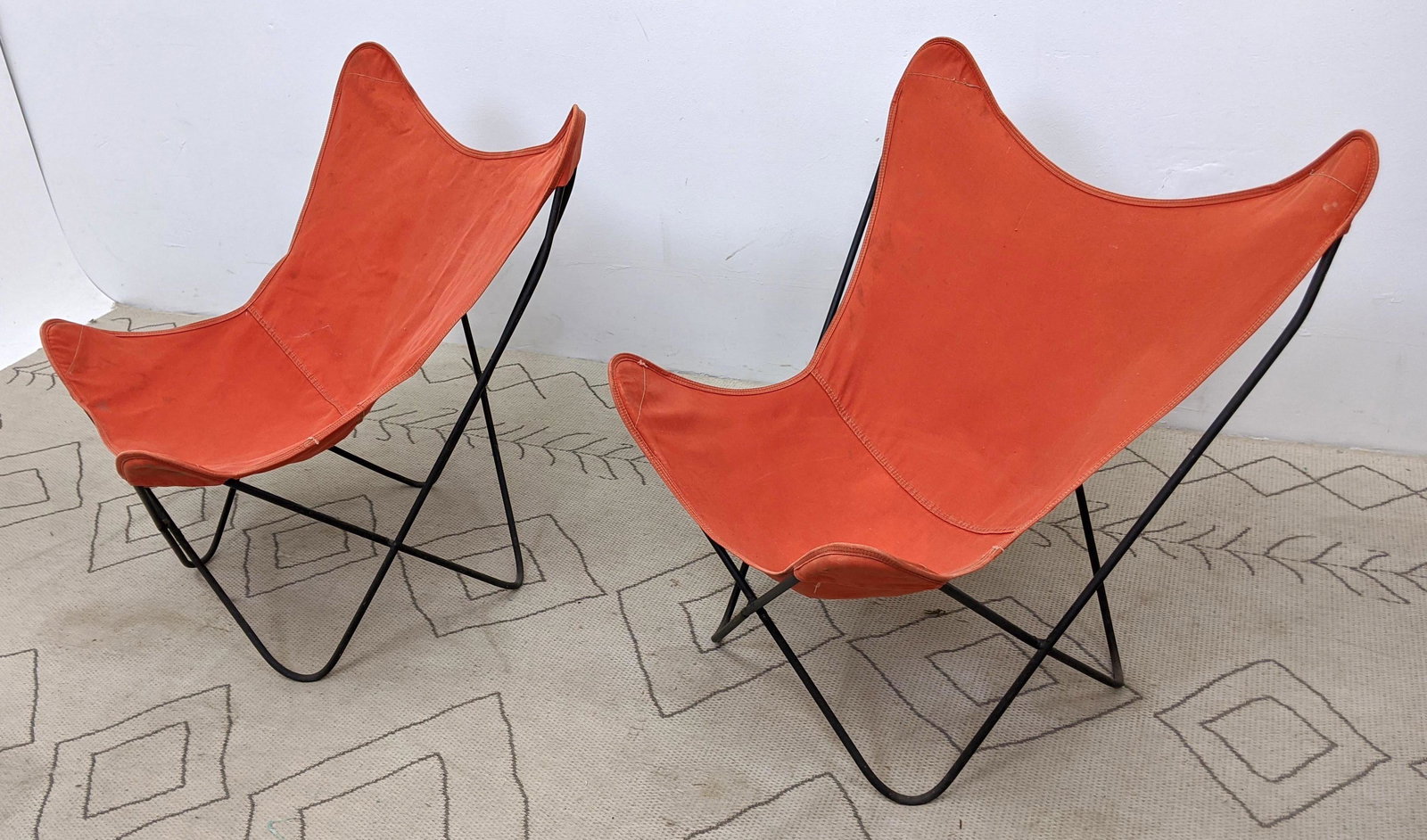 Pair Knoll Hardoy Attributed Butterfly Chairs. Iron and (1 of 12)
