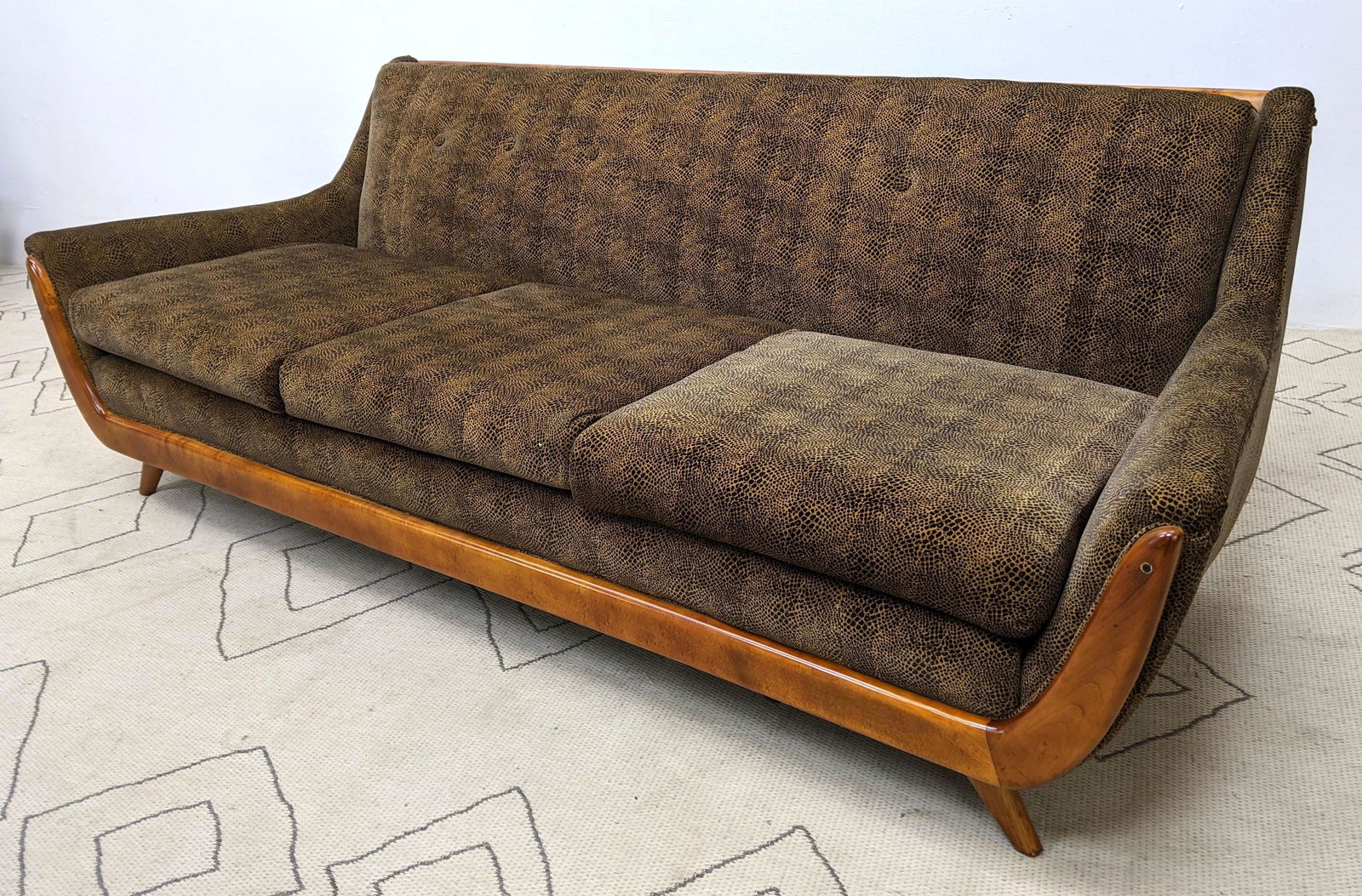 Adrian Pearsall Style Sofa Couch. American Modern. (1 of 14)