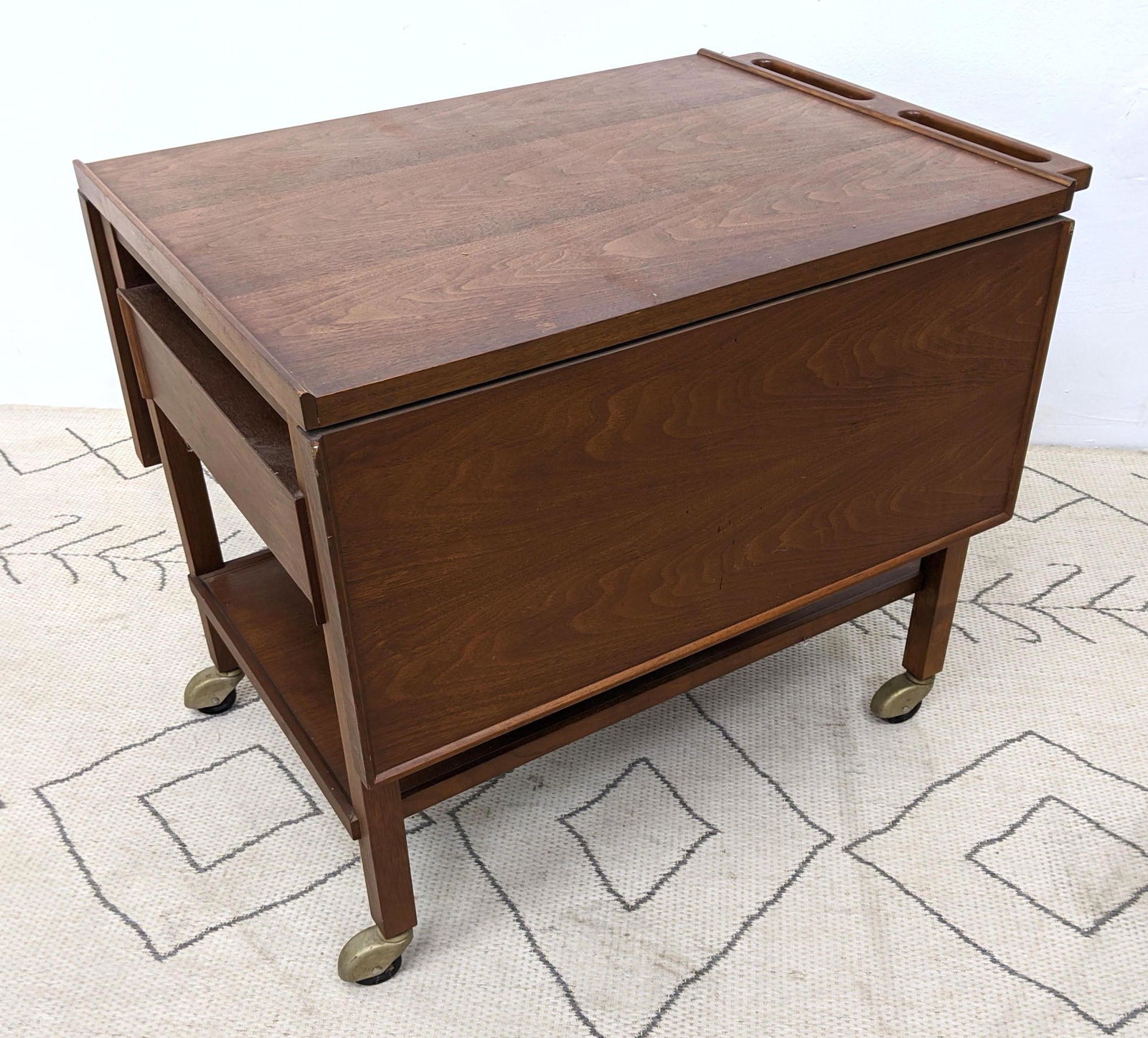 SLIGH LOWRY American Modern Walnut Bar Cart Server. Dro (1 of 9)