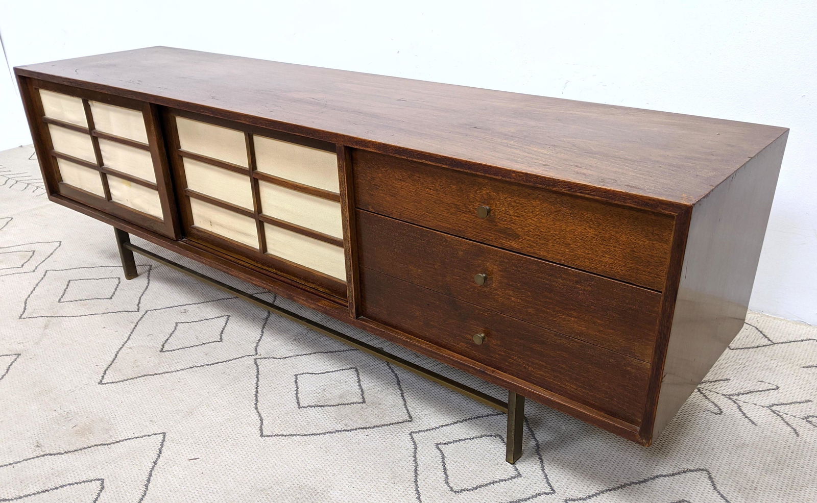Paul McCobb Style Low Credenza Cabinet. Brass front leg (1 of 11)