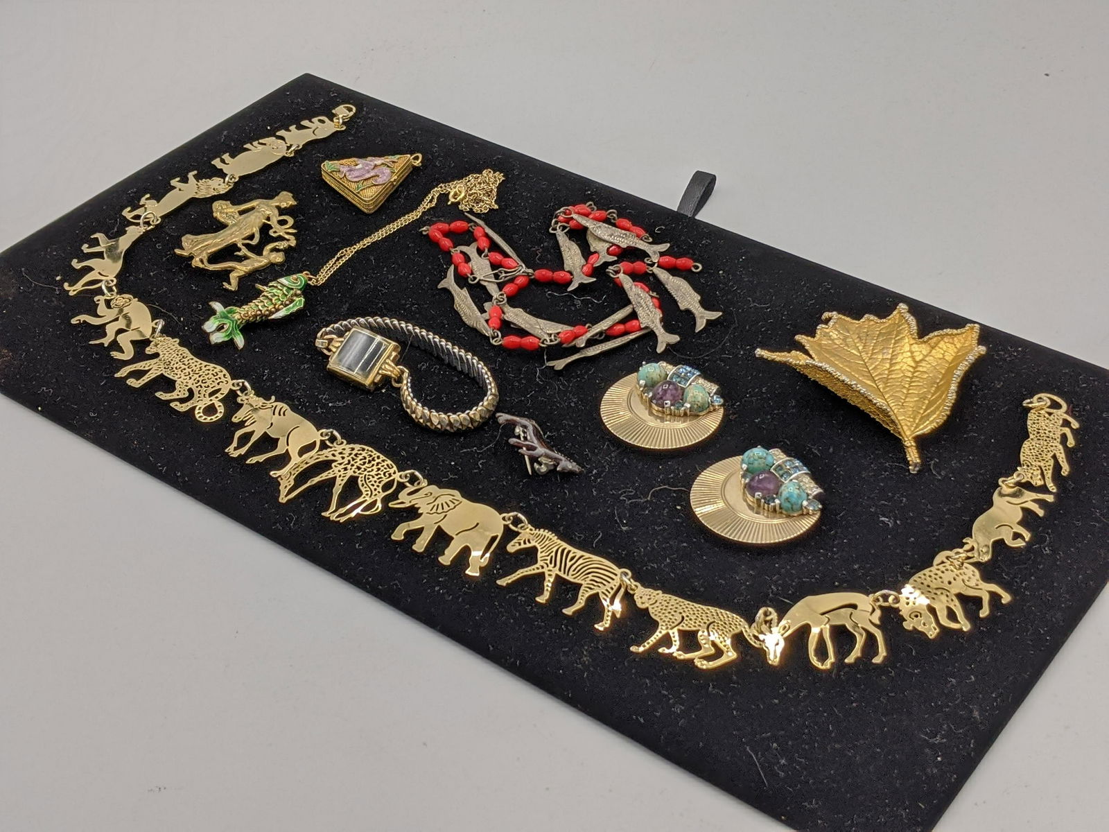 10pc Artisan Jewelry Lot. WILD BRYDE Animal Necklace wi (1 of 7)