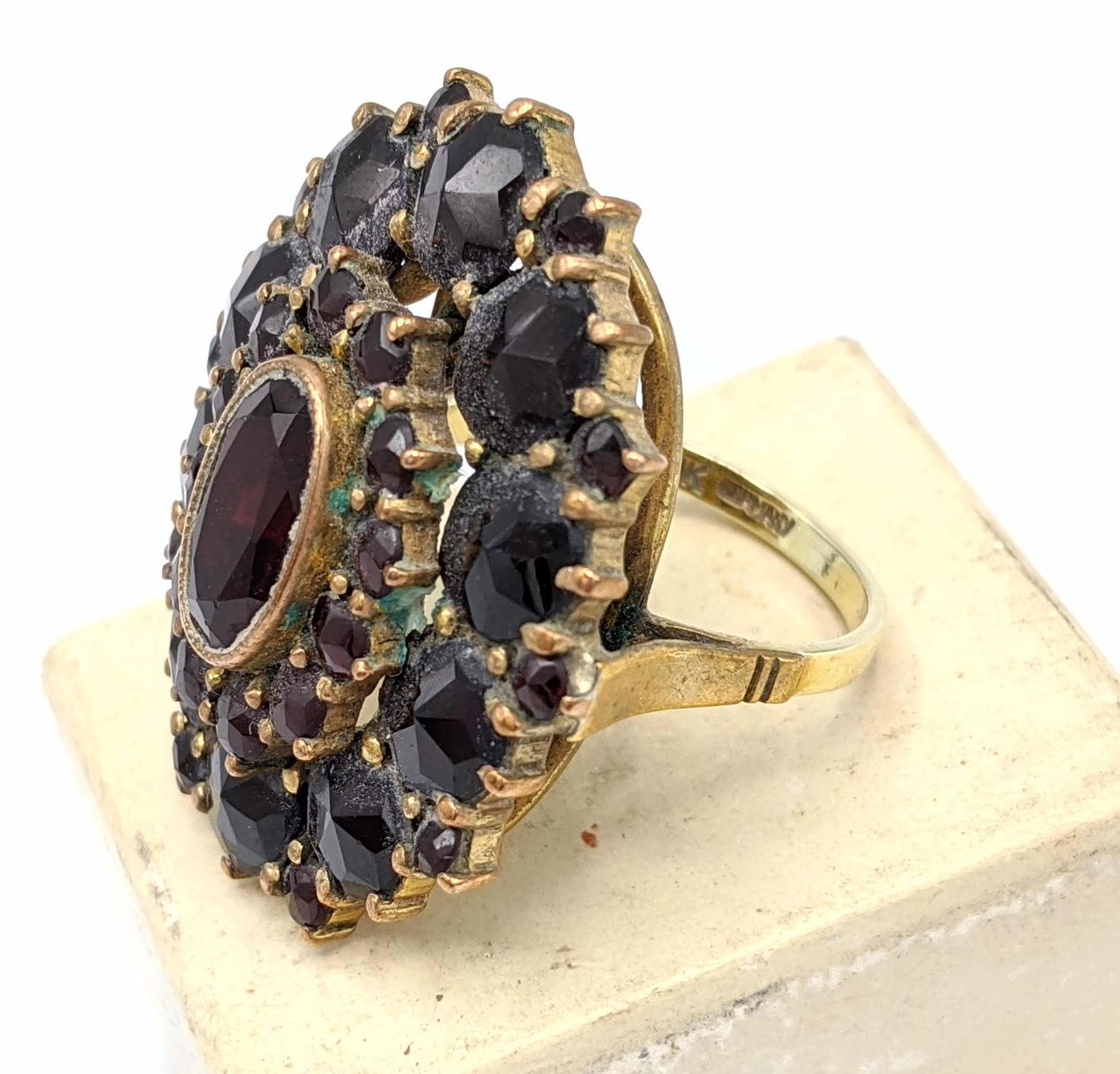 14k Gold Antique Bohemian Garnet Ladies Cocktail Ring. (1 of 5)