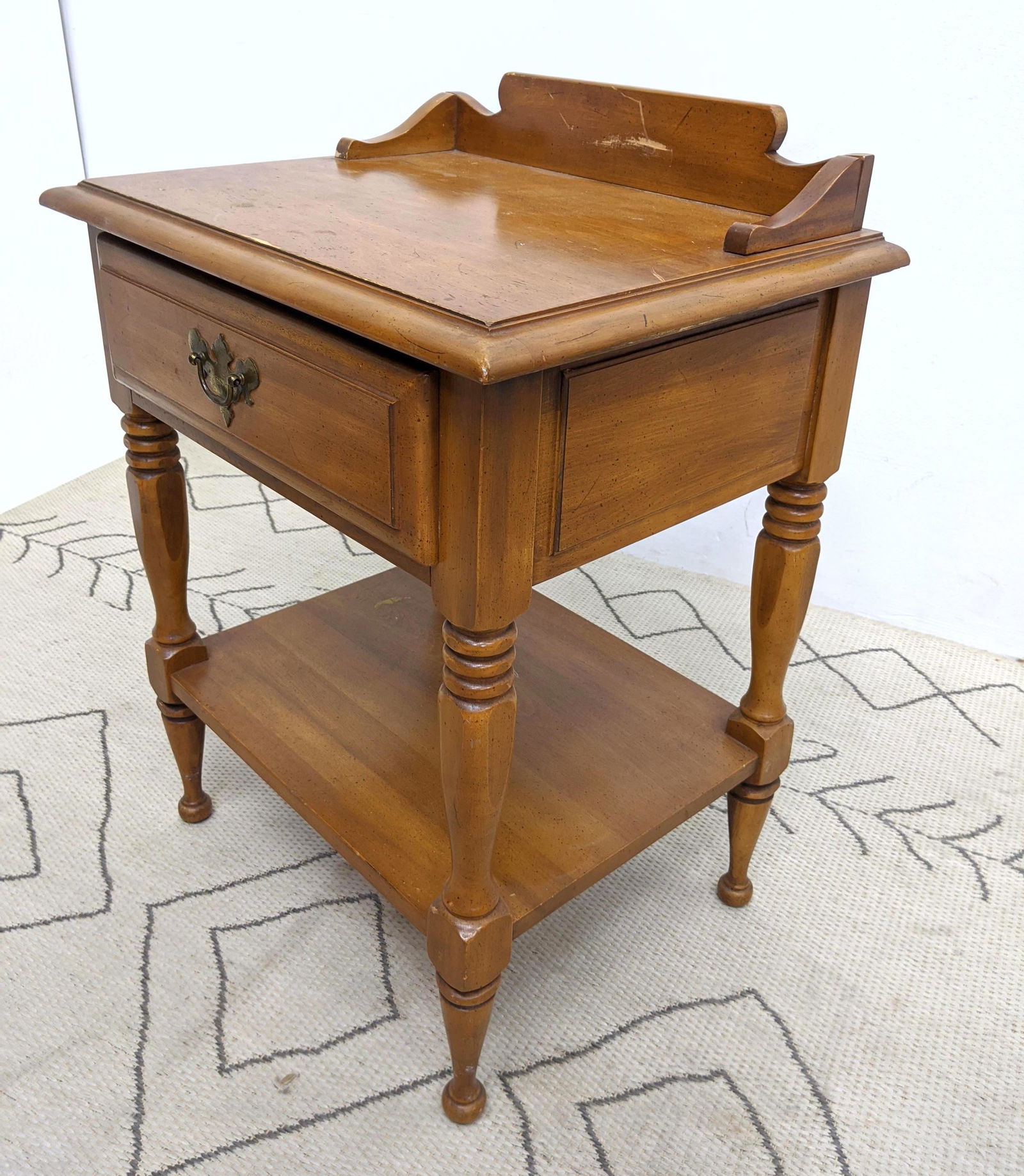 Maple side end Table.  1 Drawer. (1 of 13)