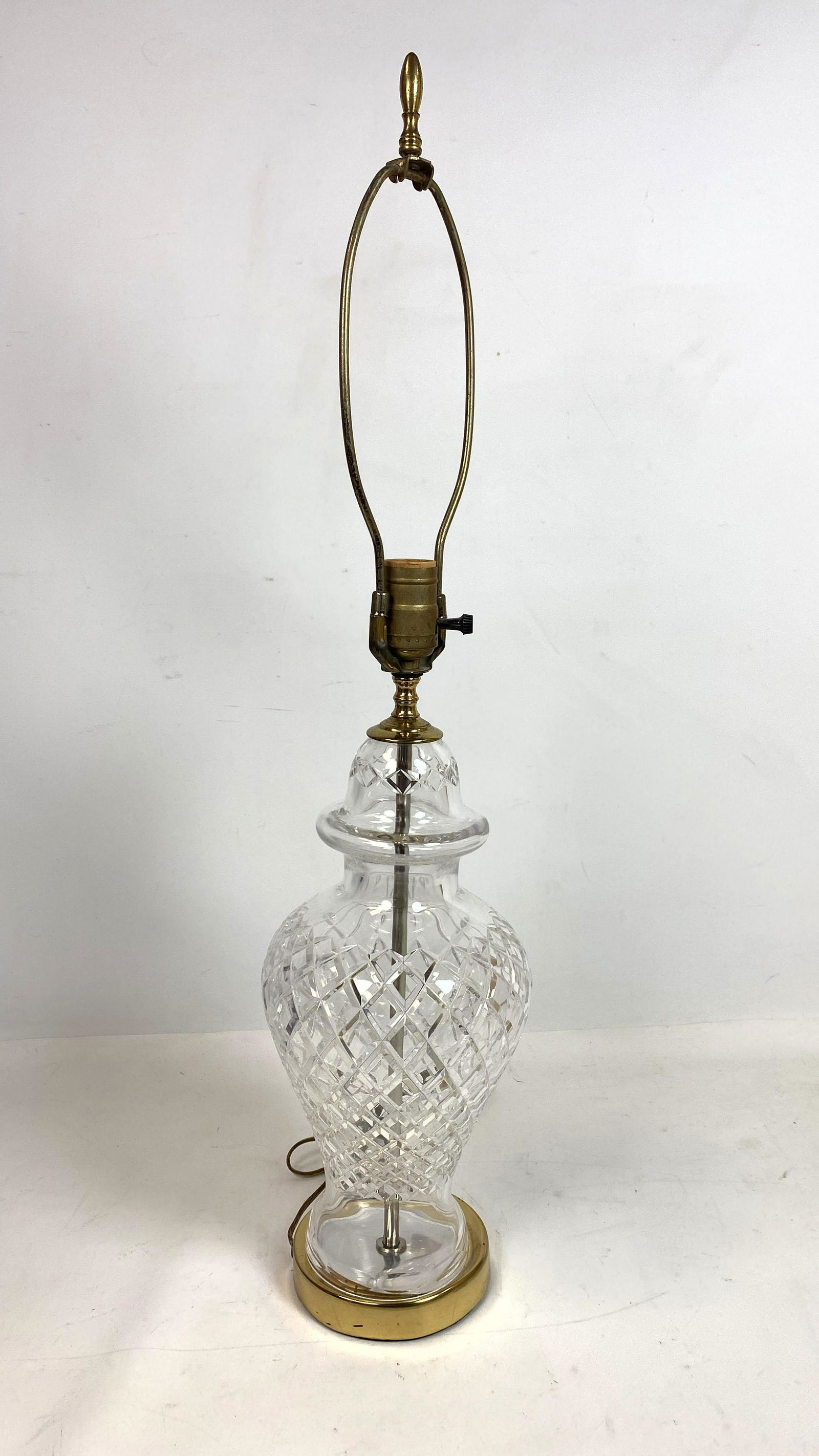 WATERFORD Crystal Table Lamp. (1 of 9)