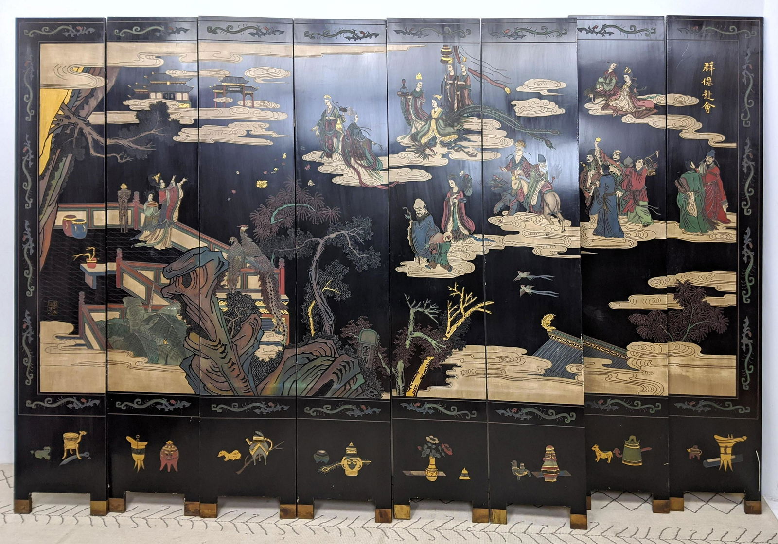 Large 8 Panel Chinese Lacquer Folding Screen.  Dressing (1 of 19)