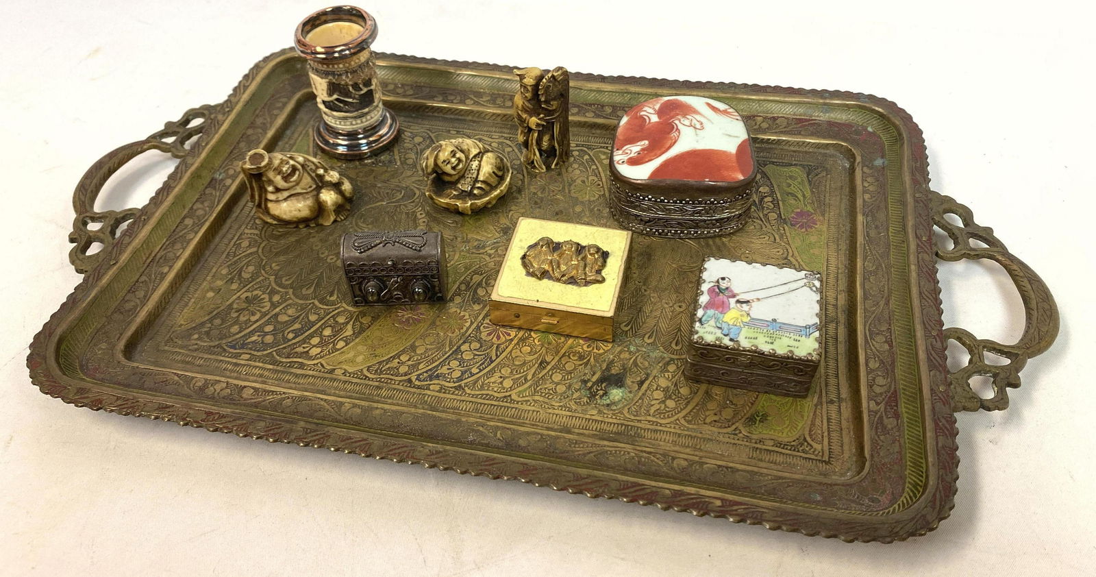 9 pcs Asian Smalls.  3 Netsukes,  4 small boxes, Candle (1 of 13)