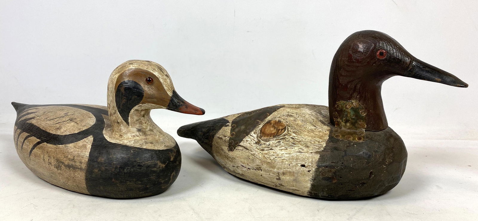 2 pcs JAMES BUTTONWOOD Duck Decoys.  1 with brass.  Pai (1 of 9)